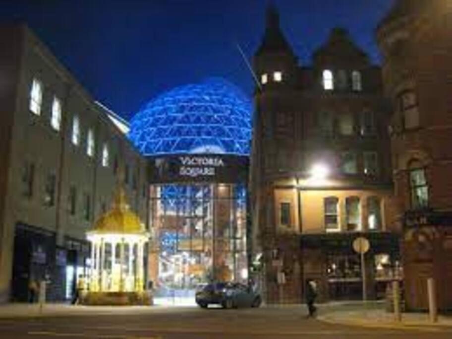 Beautiful Apartment In The Heart Of Belfast!! Extérieur photo